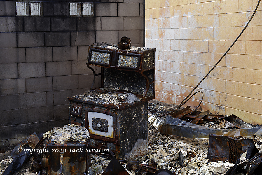 Whitewater cafe, residue of the Holiday Farm Fire Blue River, Oregon 12-23-20